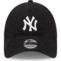 lippikset-kaareva-musta-saadettava-nauha-9forty-teddy-new-york-yankees-mlb-new-era