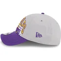 lippikset-kaareva-harmaa-saadettava-nauha-9twenty-tip-off-2023-los-angeles-lakers-nba-new-era