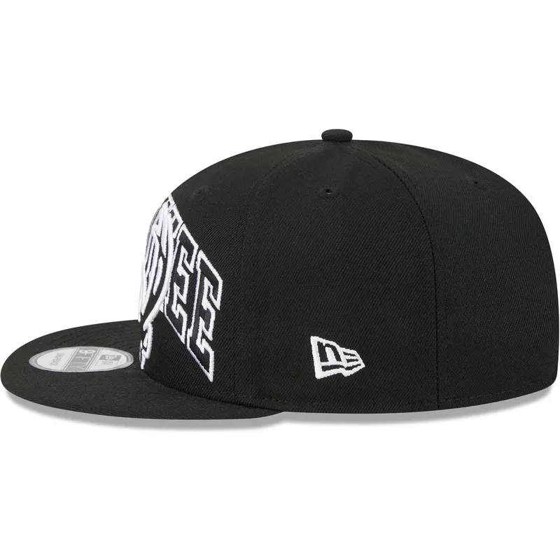 lippikset-littea-musta-snapback-9fifty-tip-off-2023-milwaukee-bucks-nba-new-era lippikset-littea-musta-snapback-9fifty-tip-off-2023-milwaukee-bucks-nba-new-era
