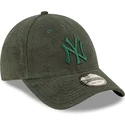 lippikset-kaareva-vihrea-saadettava-nauha-9forty-towelling-new-york-yankees-mlb-new-era