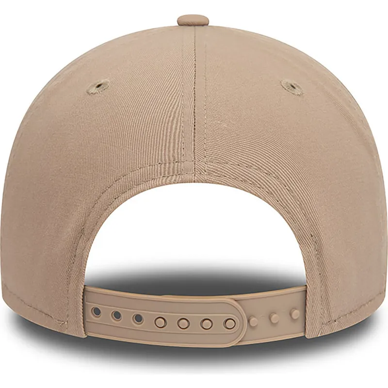 lippikset-kaareva-beige-snapback-9forty-seasonal-red-bull-racing-formula-1-new-era