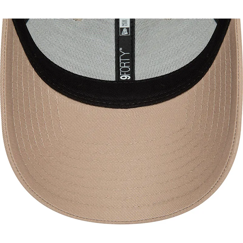 lippikset-kaareva-beige-snapback-9forty-seasonal-red-bull-racing-formula-1-new-era