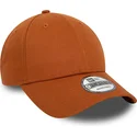 lippikset-kaareva-ruskea-saadettava-nauha-9forty-essential-new-era