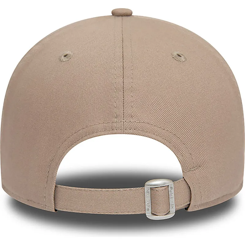 lippikset-kaareva-ruskea-saadettava-nauha-9forty-essential-new-era