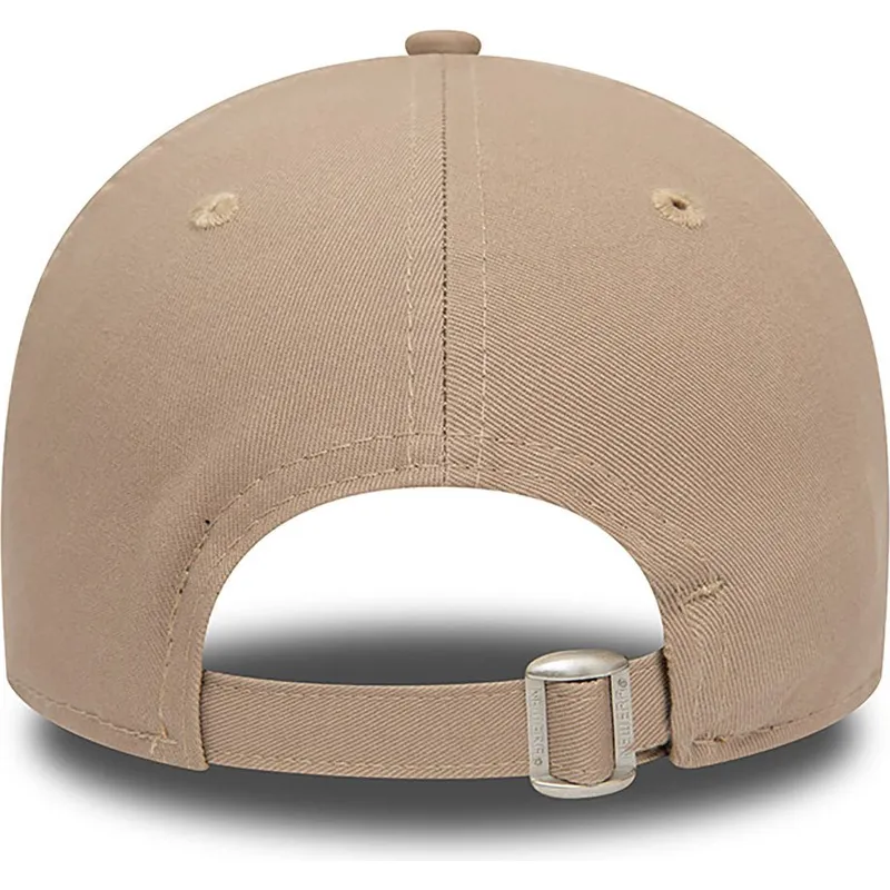lippikset-kaareva-ruskea-saadettava-nauha-9forty-league-essential-new-york-yankees-mlb-new-era lippikset-kaareva-ruskea-saadettava-nauha-9forty-league-essential-new-york-yankees-mlb-new-era