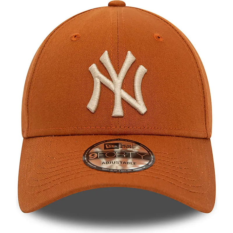 lippikset-kaareva-ruskea-saadettava-nauha-9forty-league-essential-new-york-yankees-mlb-new-era