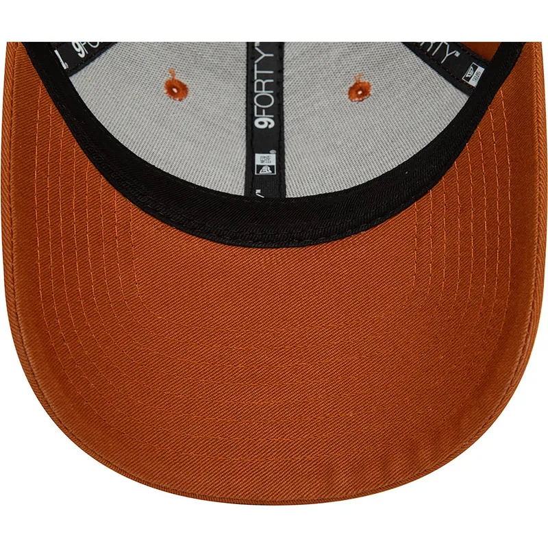 lippikset-kaareva-ruskea-saadettava-nauha-9forty-league-essential-new-york-yankees-mlb-new-era
