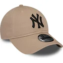 lippikset-kaareva-ruskea-saadettava-nauha-9twenty-league-essential-new-york-yankees-mlb-new-era