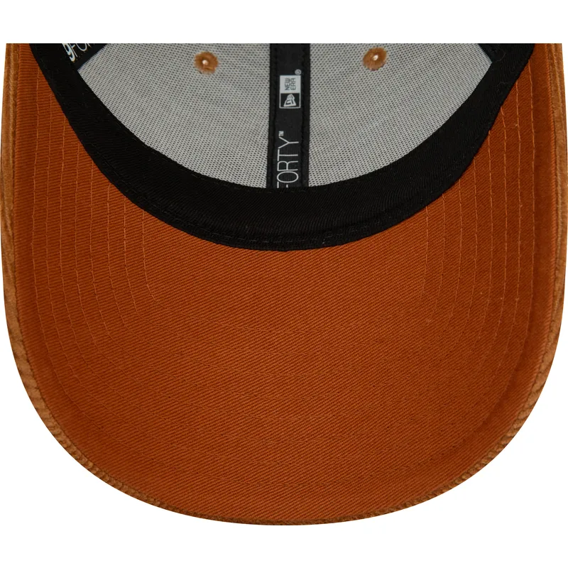 lippikset-kaareva-ruskea-saadettava-nauha-9forty-cord-new-york-yankees-mlb-new-era lippikset-kaareva-ruskea-saadettava-nauha-9forty-cord-new-york-yankees-mlb-new-era