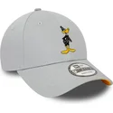 lippikset-kaareva-harmaa-saadettava-nauha-9forty-character-pato-lucas-looney-tunes-new-era