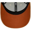 lippikset-kaareva-beige-saadettava-nauha-9forty-character-tasmania-looney-tunes-new-era