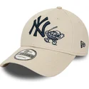 lippikset-kaareva-beige-saadettava-nauha-9forty-food-character-new-york-yankees-mlb-new-era