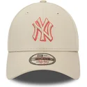 lippikset-kaareva-beige-saadettava-nauha-9forty-team-outline-new-york-yankees-mlb-new-era