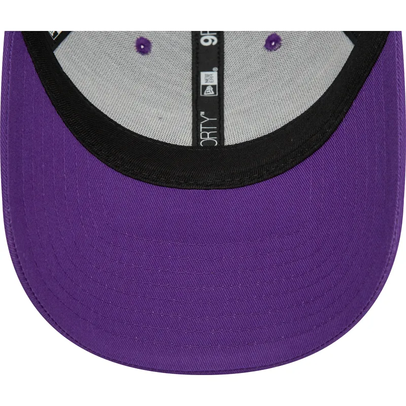 lippikset-kaareva-rekka-violetti-saadettava-nauha-9forty-home-field-los-angeles-lakers-nba-new-era
