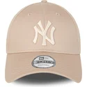 lippikset-kaareva-beige-saadettava-nauha-9forty-league-essential-new-york-yankees-mlb-new-era
