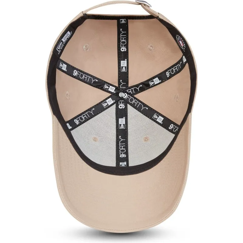 lippikset-kaareva-beige-saadettava-nauha-9forty-league-essential-new-york-yankees-mlb-new-era lippikset-kaareva-beige-saadettava-nauha-9forty-league-essential-new-york-yankees-mlb-new-era
