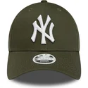 lippikset-kaareva-vihrea-saadettava-nauha-9forty-league-essential-new-york-yankees-mlb-new-era