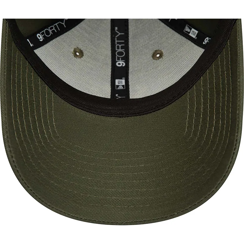 lippikset-kaareva-vihrea-saadettava-nauha-9forty-league-essential-new-york-yankees-mlb-new-era lippikset-kaareva-vihrea-saadettava-nauha-9forty-league-essential-new-york-yankees-mlb-new-era