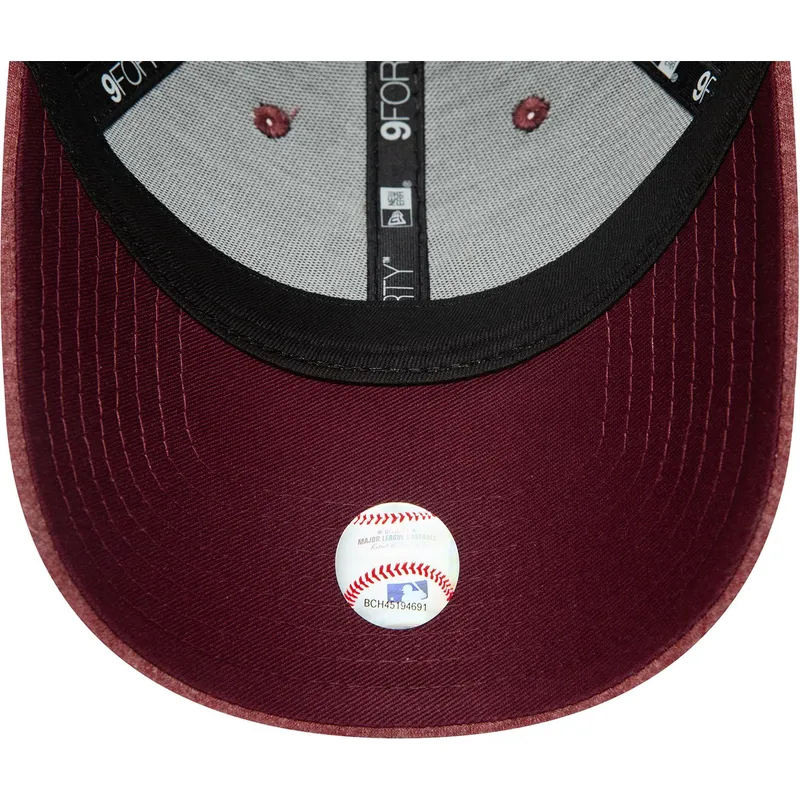lippikset-kaareva-punainen-saadettava-nauha-9forty-jersey-essential-new-york-yankees-mlb-new-era lippikset-kaareva-punainen-saadettava-nauha-9forty-jersey-essential-new-york-yankees-mlb-new-era