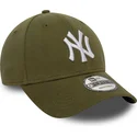 lippikset-kaareva-vihrea-saadettava-nauha-9forty-jersey-essential-new-york-yankees-mlb-new-era