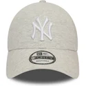 lippikset-kaareva-beige-saadettava-nauha-9forty-jersey-essential-new-york-yankees-mlb-new-era