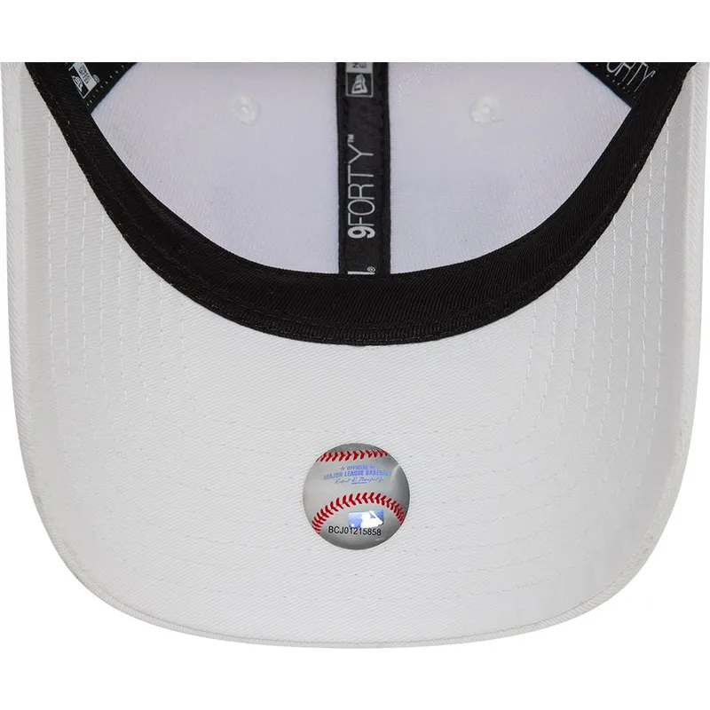 cap-kaareva-white-adjustable-strap-9forty-league-essential-los-angeles-dodgers-mlb-new-era