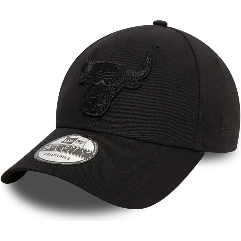 cap-kaareva-black-adjustable-strap-9forty-essential-chicago-bulls-nba-new-era cap-kaareva-black-adjustable-strap-9forty-essential-chicago-bulls-nba-new-era