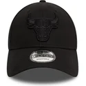 lippikset-kaareva-musta-saadettava-nauha-9forty-essential-chicago-bulls-nba-new-era