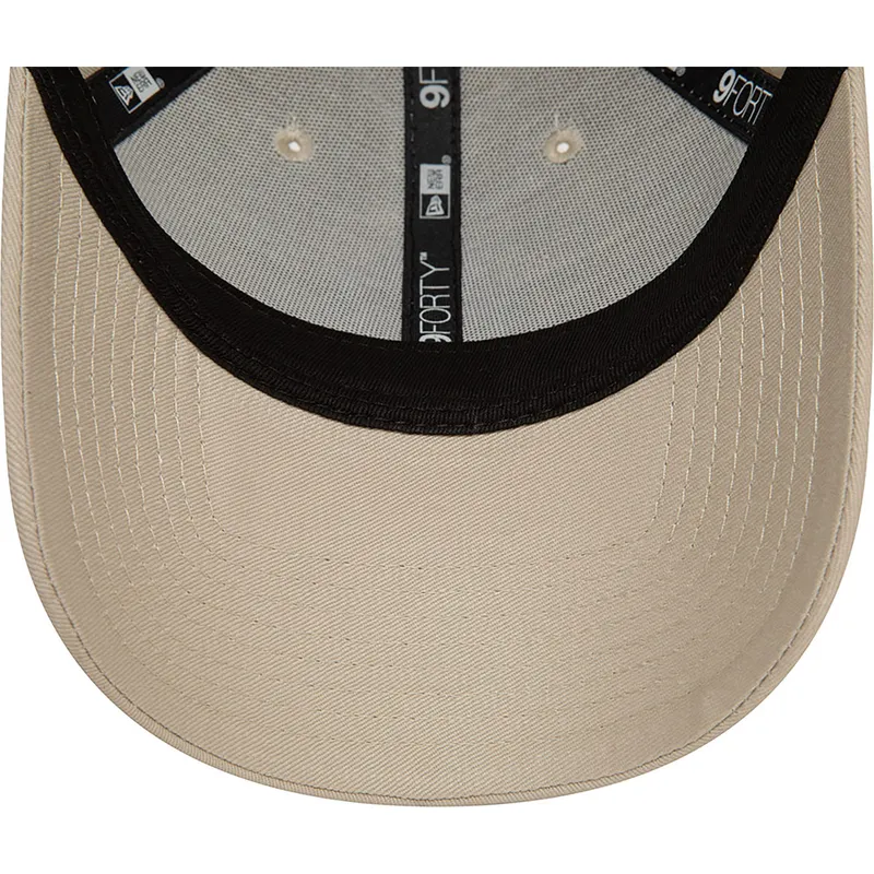 lippikset-kaareva-beige-saadettava-nauha-9forty-league-essential-new-york-yankees-mlb-new-era