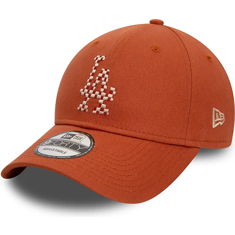 lippikset-kaareva-ruskea-saadettava-nauha-9forty-seasonal-infill-los-angeles-dodgers-mlb-new-era