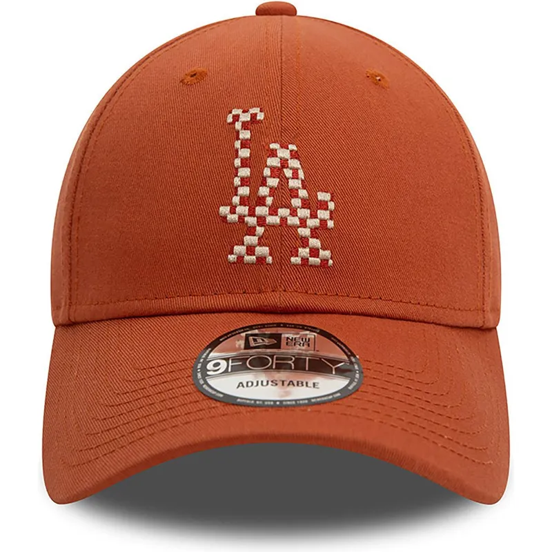 lippikset-kaareva-ruskea-saadettava-nauha-9forty-seasonal-infill-los-angeles-dodgers-mlb-new-era