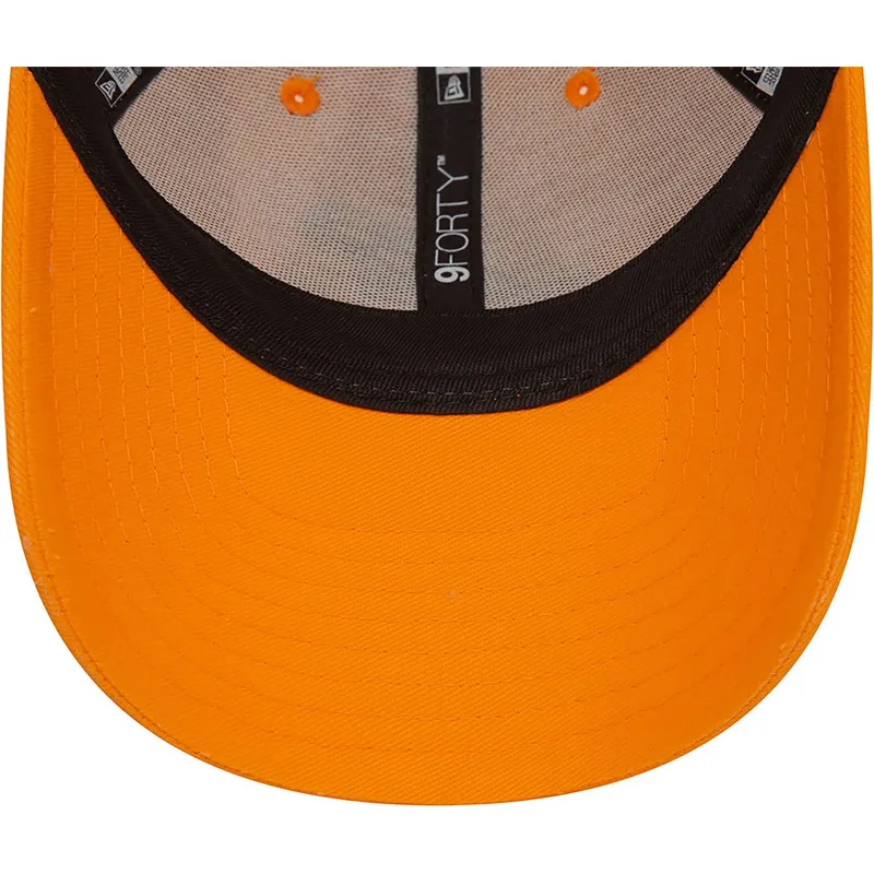 lippikset-kaareva-oranssi-saadettava-nauha-9forty-hot-dog-character-new-era