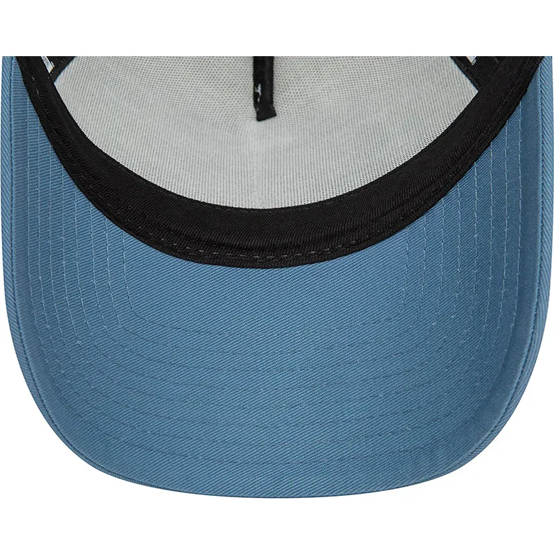 lippikset-kaareva-rekka-sininen-snapback-a-frame-character-rick-y-morty-new-era