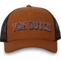 lippikset-kaareva-rekka-ruskea-snapback-stud-n-von-dutch