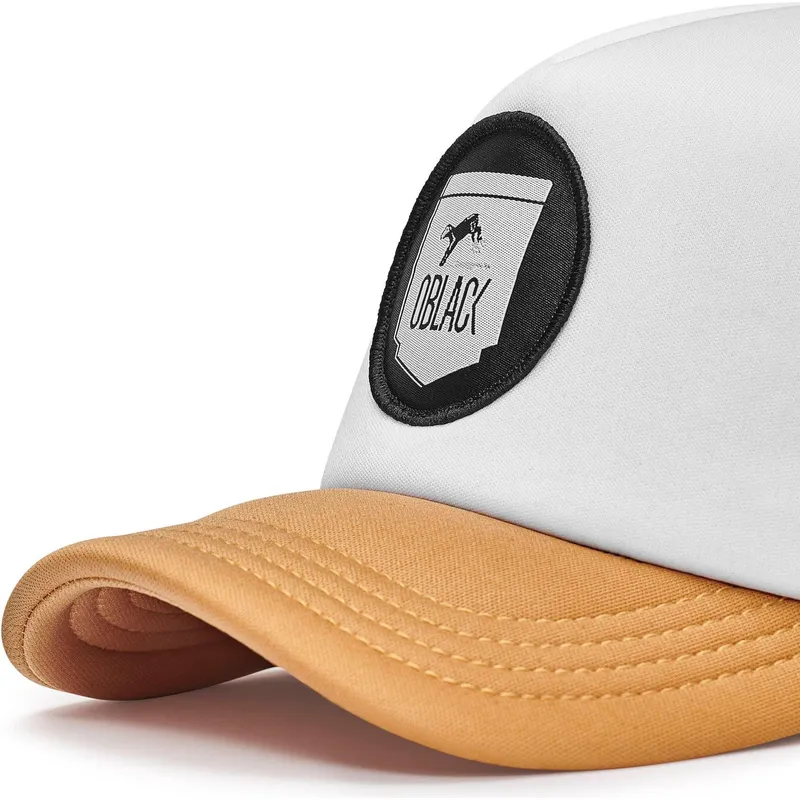 lippikset-kaareva-rekka-beige-snapback-oblack