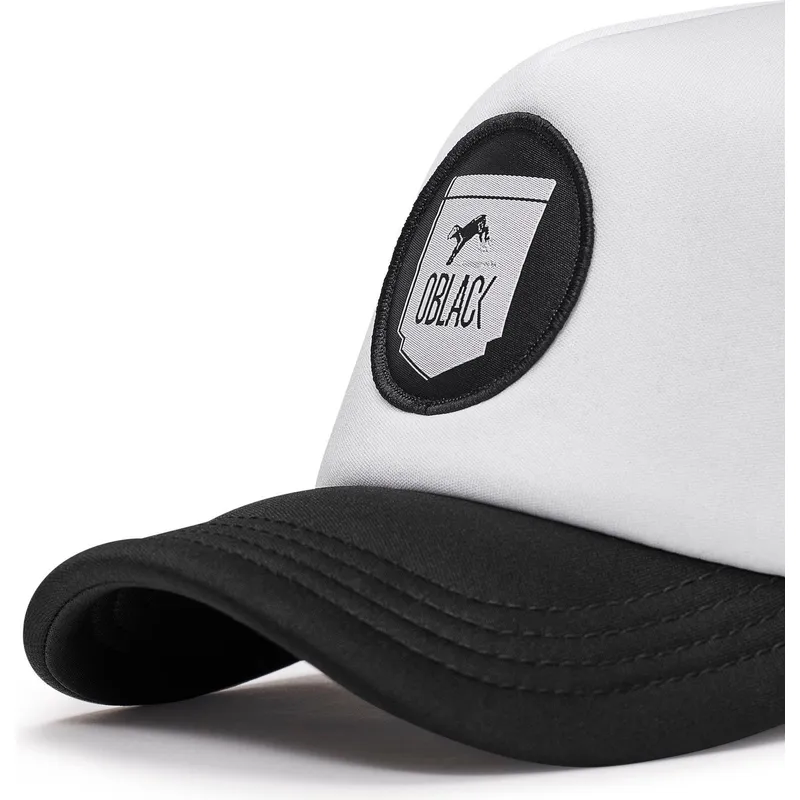 lippikset-kaareva-rekka-musta-snapback-classic-oblack