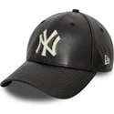 new-era-curved-brim-9forty-leather-new-york-yankees-mlb-black-adjustable-cap