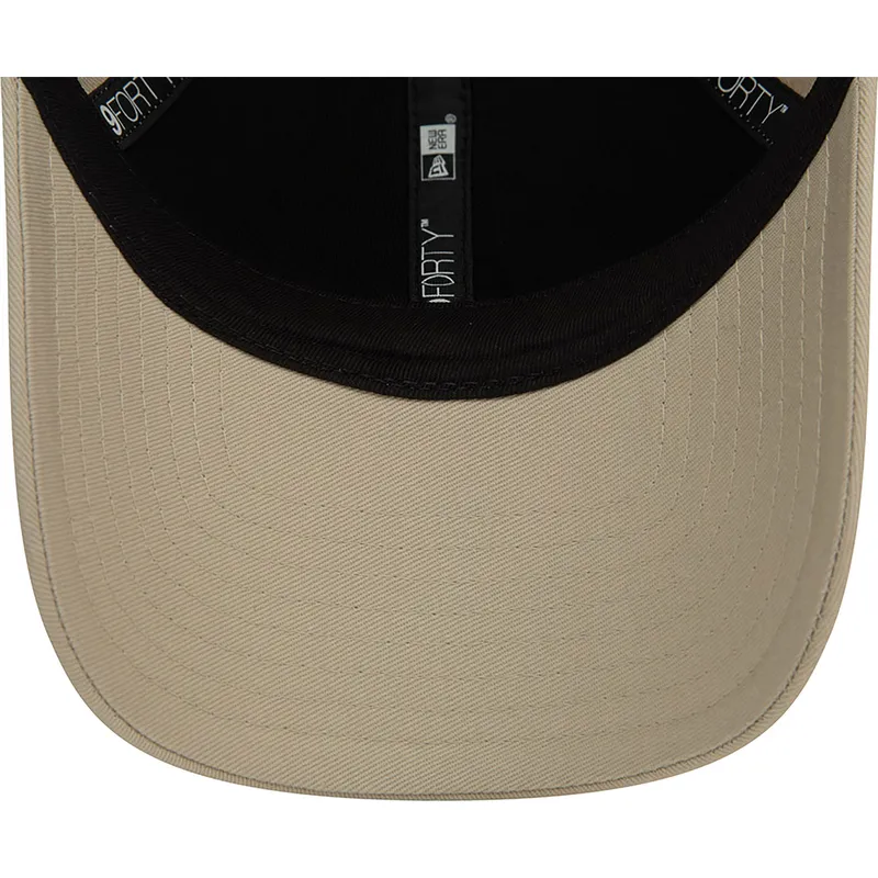 lippikset-kaareva-beige-saadettava-nauha-9forty-metallic-pin-new-york-yankees-mlb-new-era