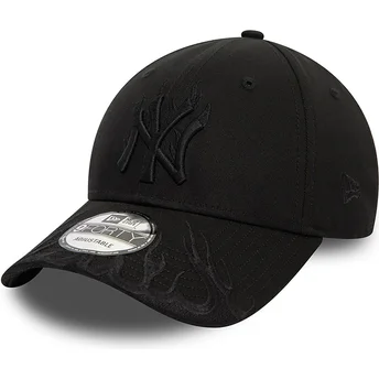 New Era Curved Brim Black Logo 9FORTY Flame New York Yankees MLB Black Adjustable Cap