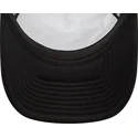 lippikset-kaareva-rekka-musta-snapback-bugs-bunny-and-his-friends-a-frame-looney-tunes-new-era
