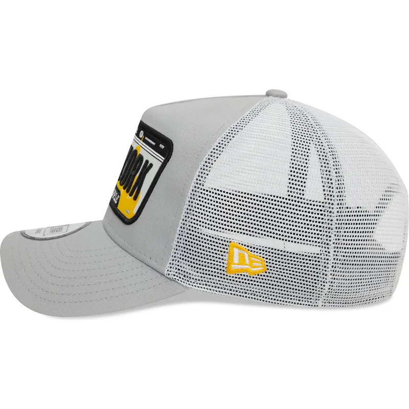lippikset-kaareva-rekka-harmaa-snapback-a-frame-license-plate-new-york-ciudades-y-playas-new-era