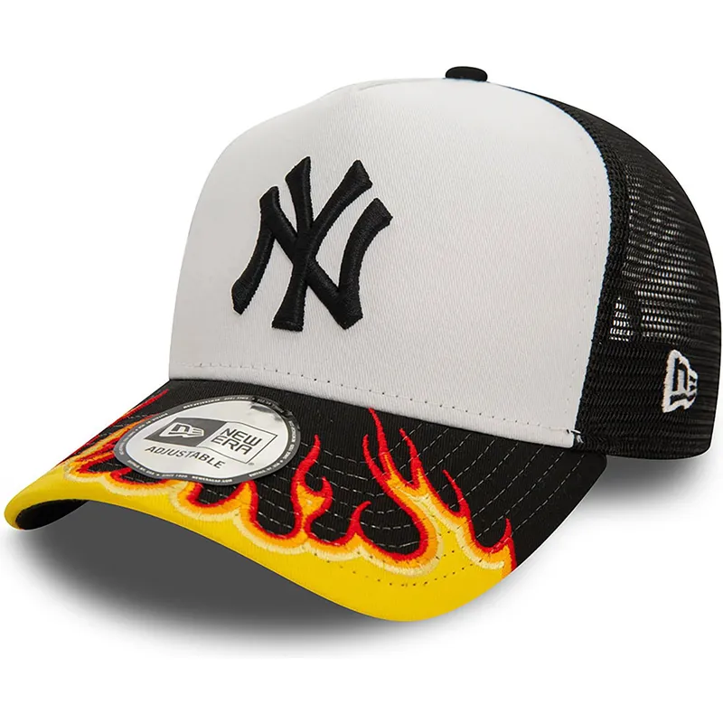 lippikset-kaareva-rekka-valkoinen-snapback-a-frame-flame-new-york-yankees-mlb-new-era