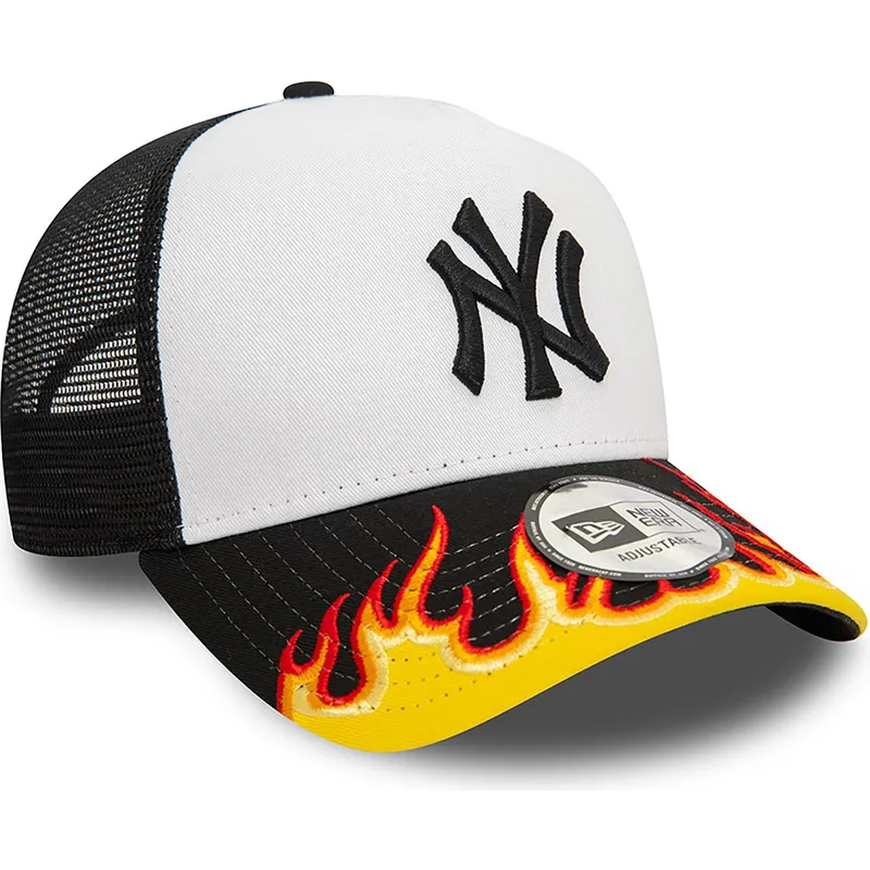 lippikset-kaareva-rekka-valkoinen-snapback-a-frame-flame-new-york-yankees-mlb-new-era