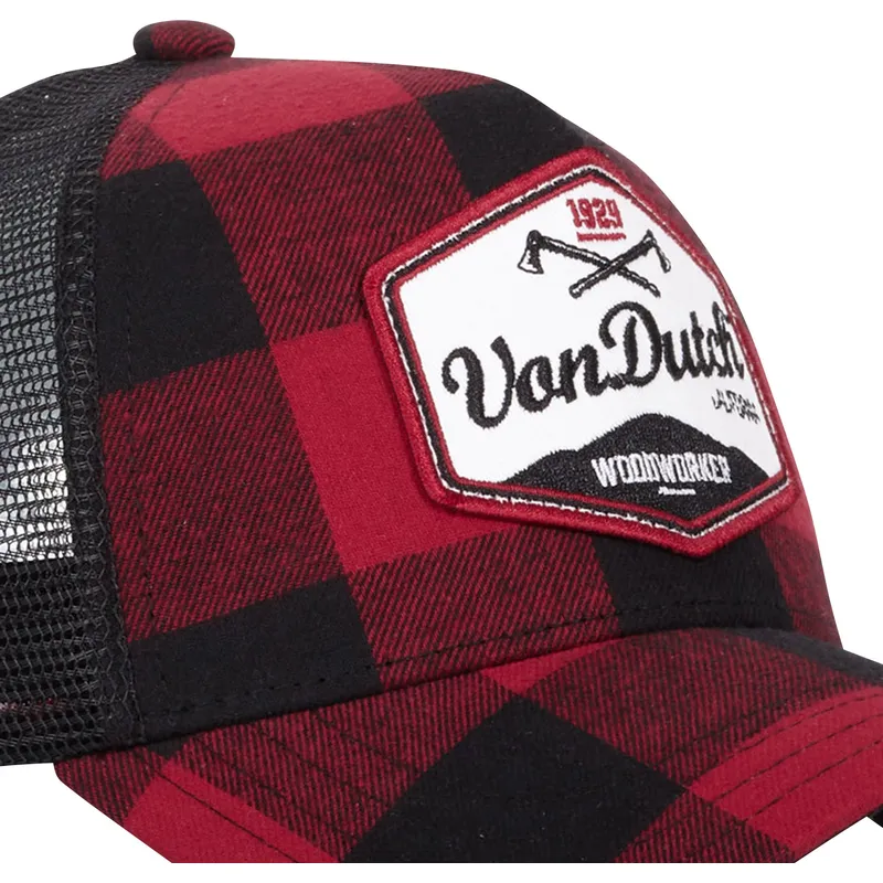 lippikset-kaareva-rekka-punainen-snapback-car01-von-dutch