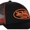 lippikset-kaareva-rekka-musta-snapback-dom-o-von-dutch