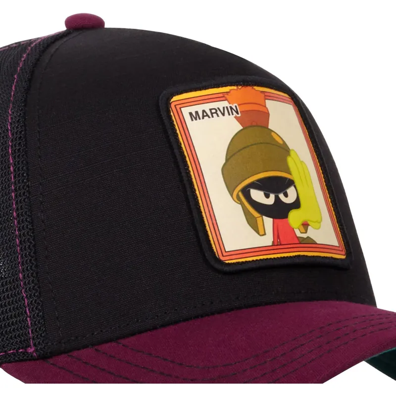 lippikset-kaareva-rekka-musta-snapback-loo10-vmar-marvin-marsilainen-looney-tunes-capslab