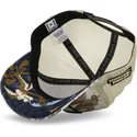 lippikset-kaareva-rekka-maastokuvio-snapback-loo10-bbc-kojotti-ja-maantiekiitaja-looney-tunes-capslab