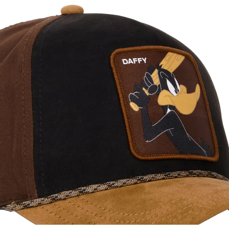 lippikset-kaareva-rekka-ruskea-snapback-10-daf-tupu-ankka-looney-tunes-capslab