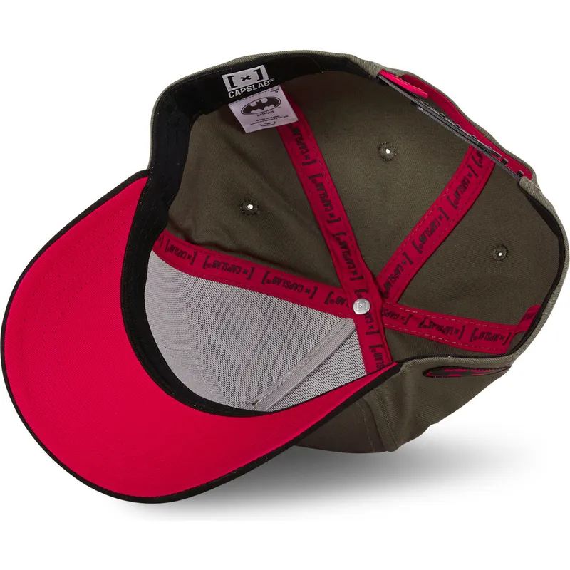 lippikset-kaareva-ruskea-snapback-kni-batman-dc-comics-capslab