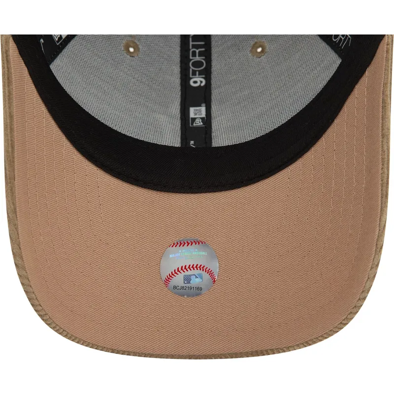 lippikset-kaareva-beige-saadettava-nauha-9forty-cord-new-york-yankees-mlb-new-era